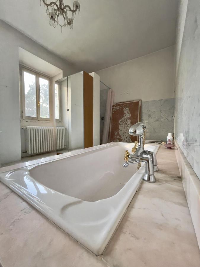 הוילה San Zenone al Po Affascinante Casale Brambilla Vicino Pavia מראה חיצוני תמונה