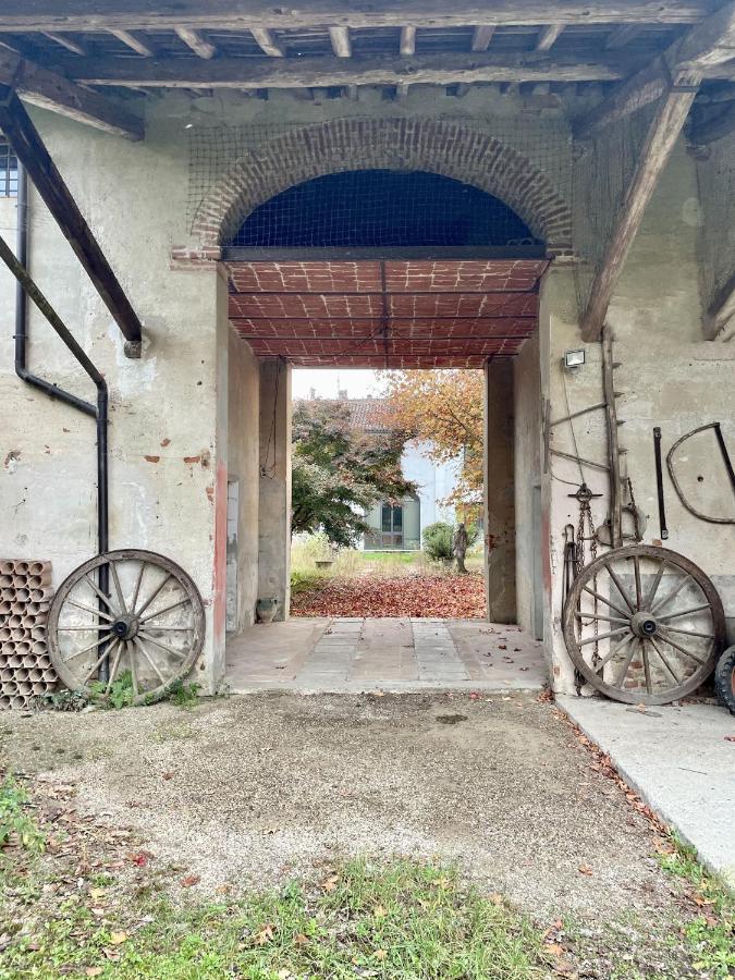הוילה San Zenone al Po Affascinante Casale Brambilla Vicino Pavia מראה חיצוני תמונה