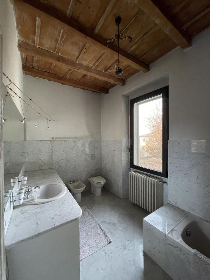 הוילה San Zenone al Po Affascinante Casale Brambilla Vicino Pavia מראה חיצוני תמונה